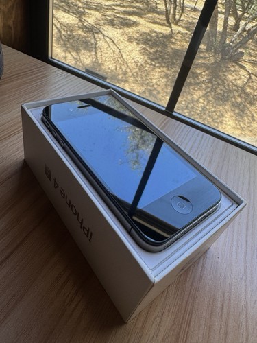 Iphone 16gb black - iphone,
